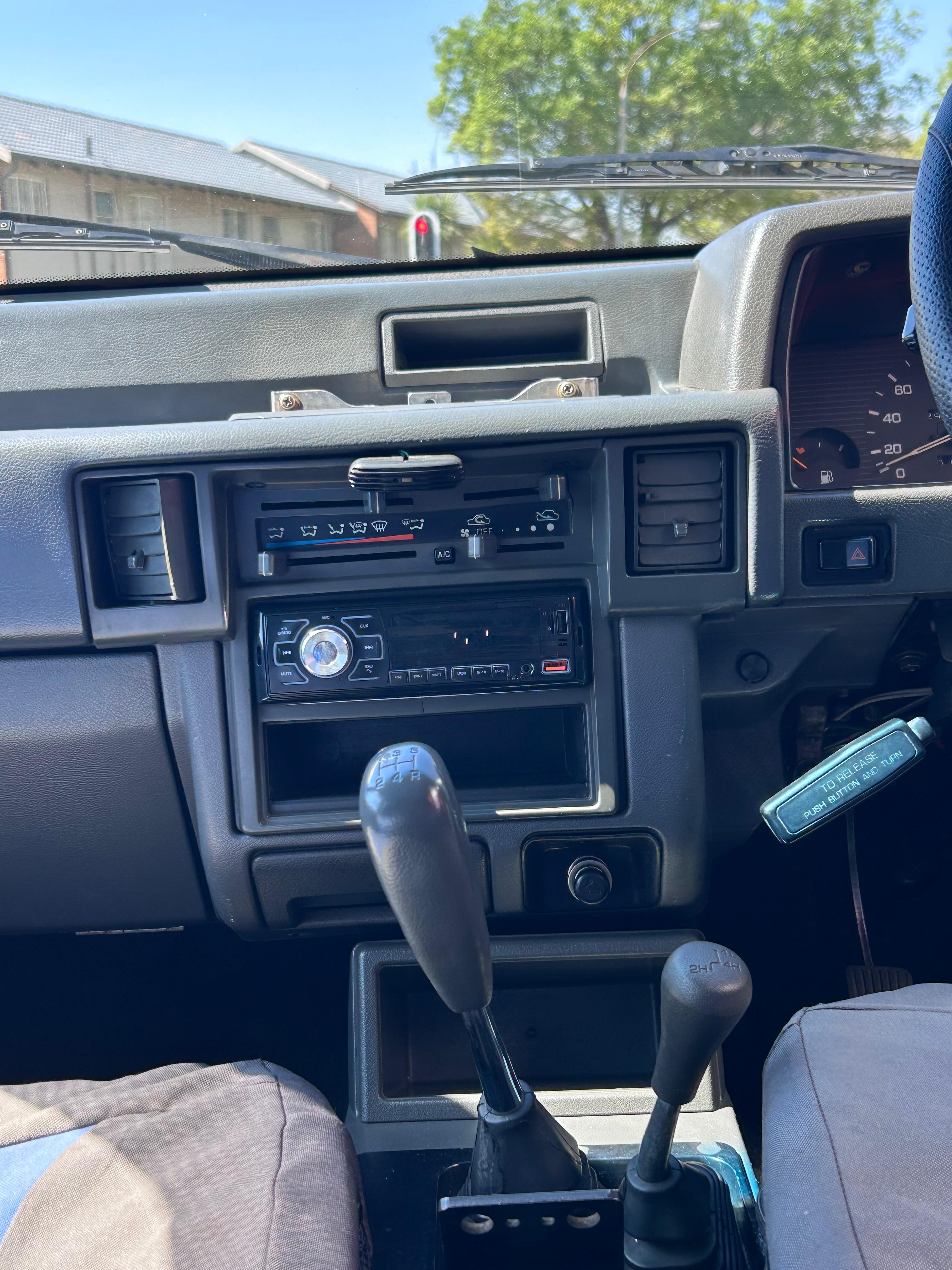 1998 Mitsubishi Colt Rodeo 3.0 V6 Double Cab thumbnail
