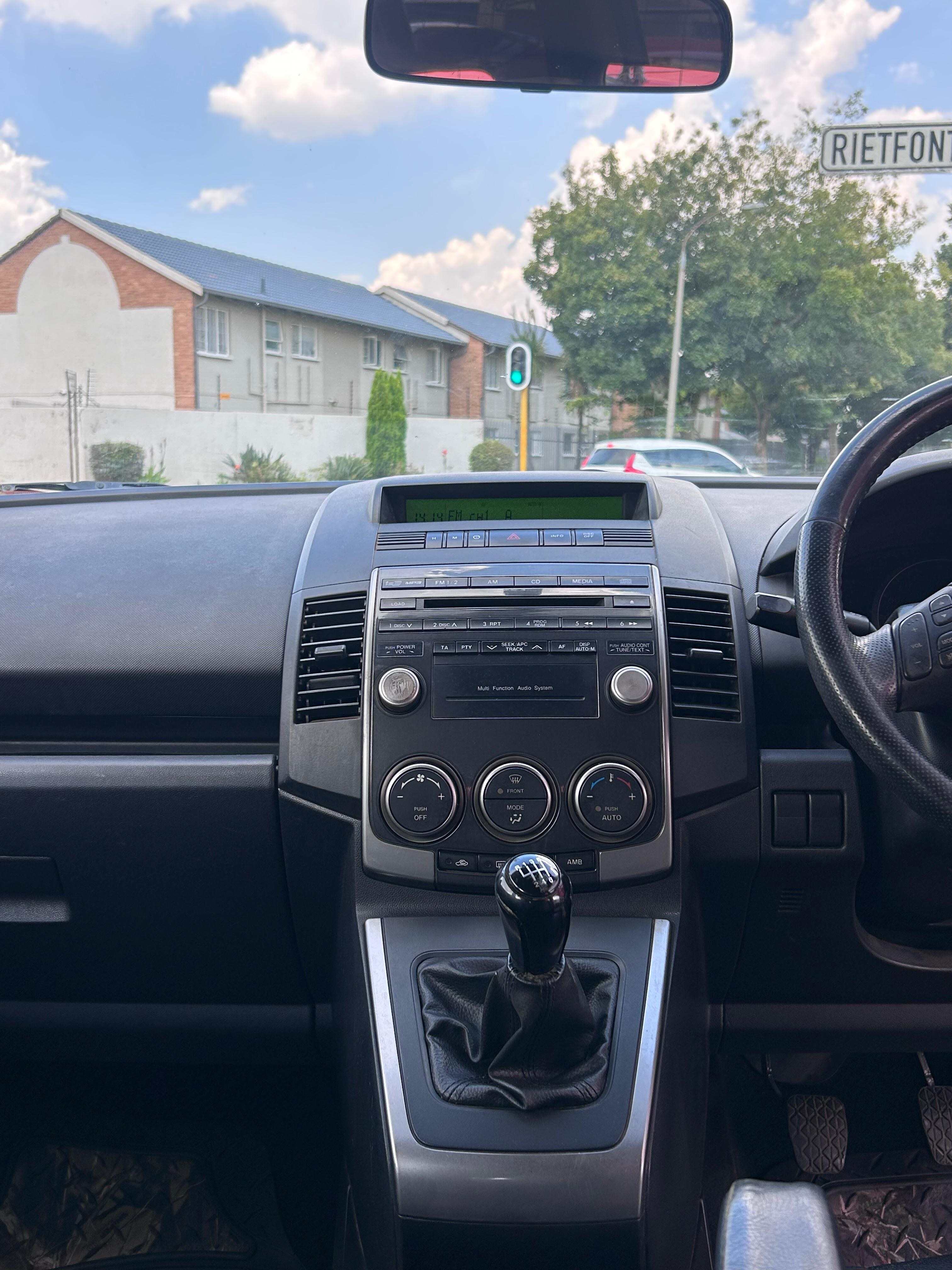 2008 Mazda 5 2.0 Individual-6 Spd 7 Seater  thumbnail