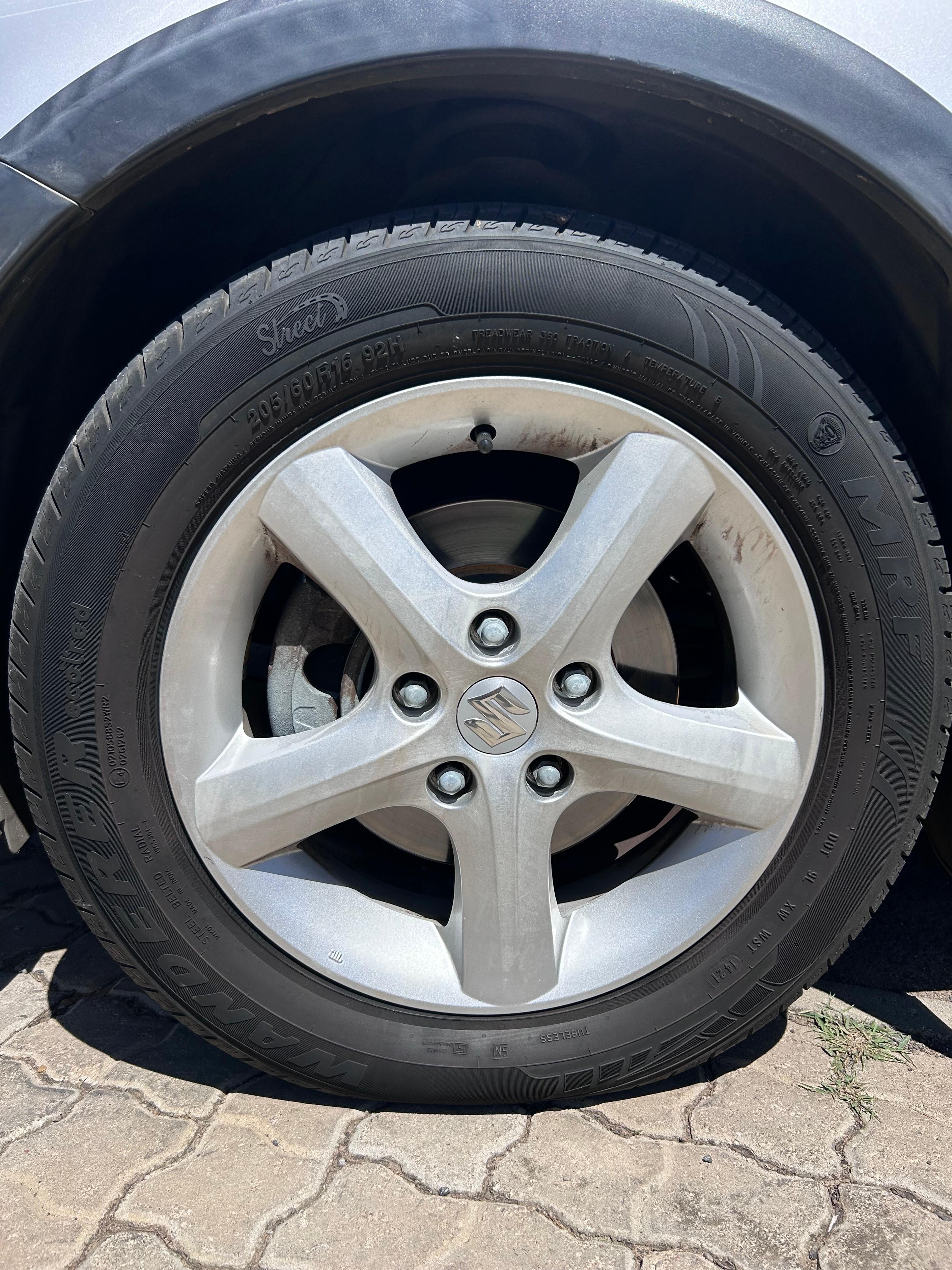 2010 Suzuki SX4 2.0 thumbnail