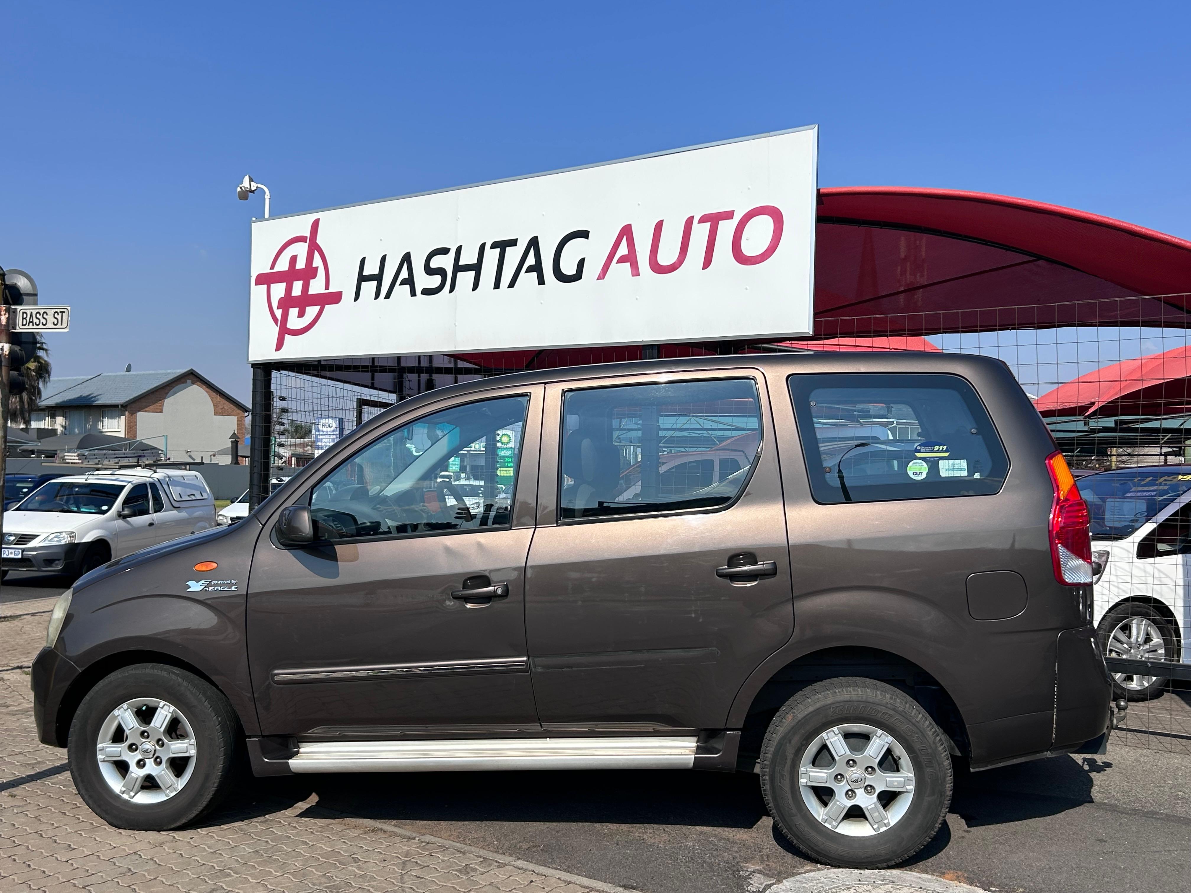 2011 Mahindra Xylo 2.5 CDRE- 8 Seater  thumbnail