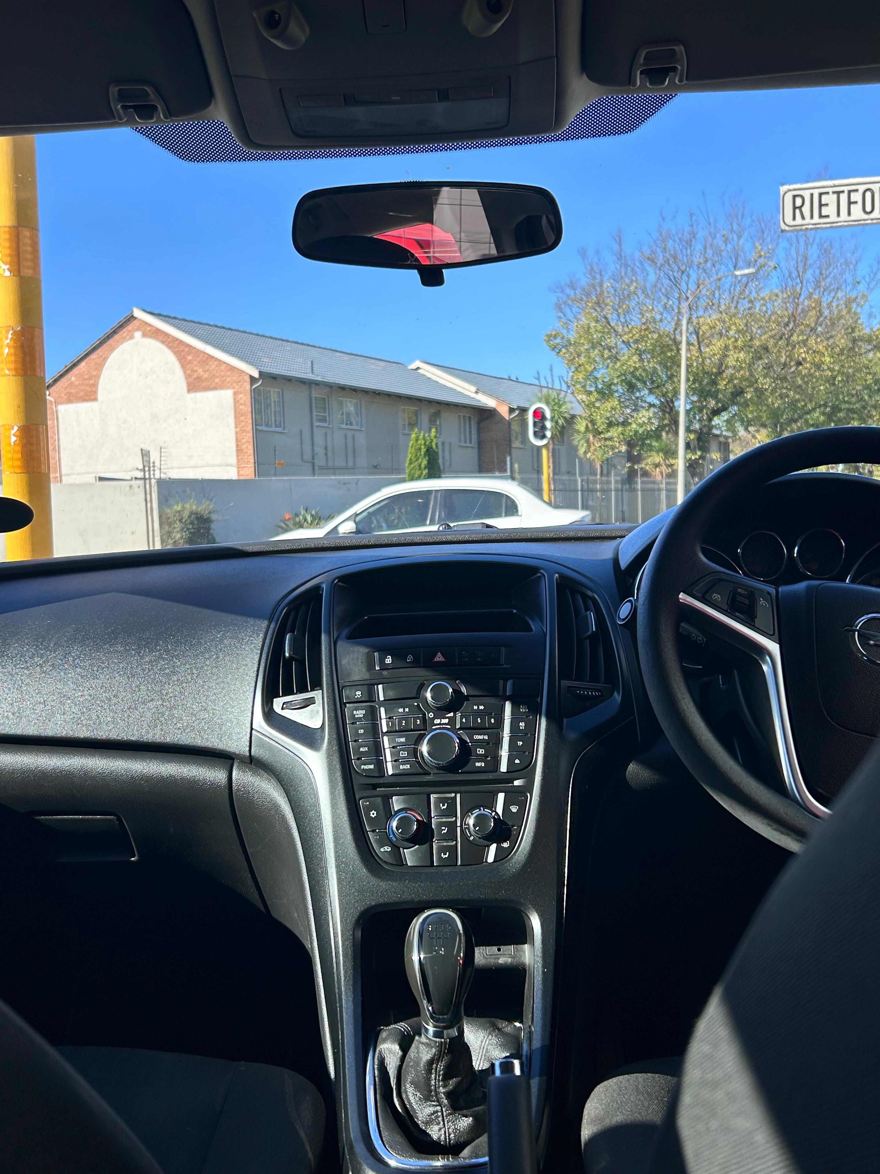 2011 Opel Astra 1.6 Essentia  thumbnail
