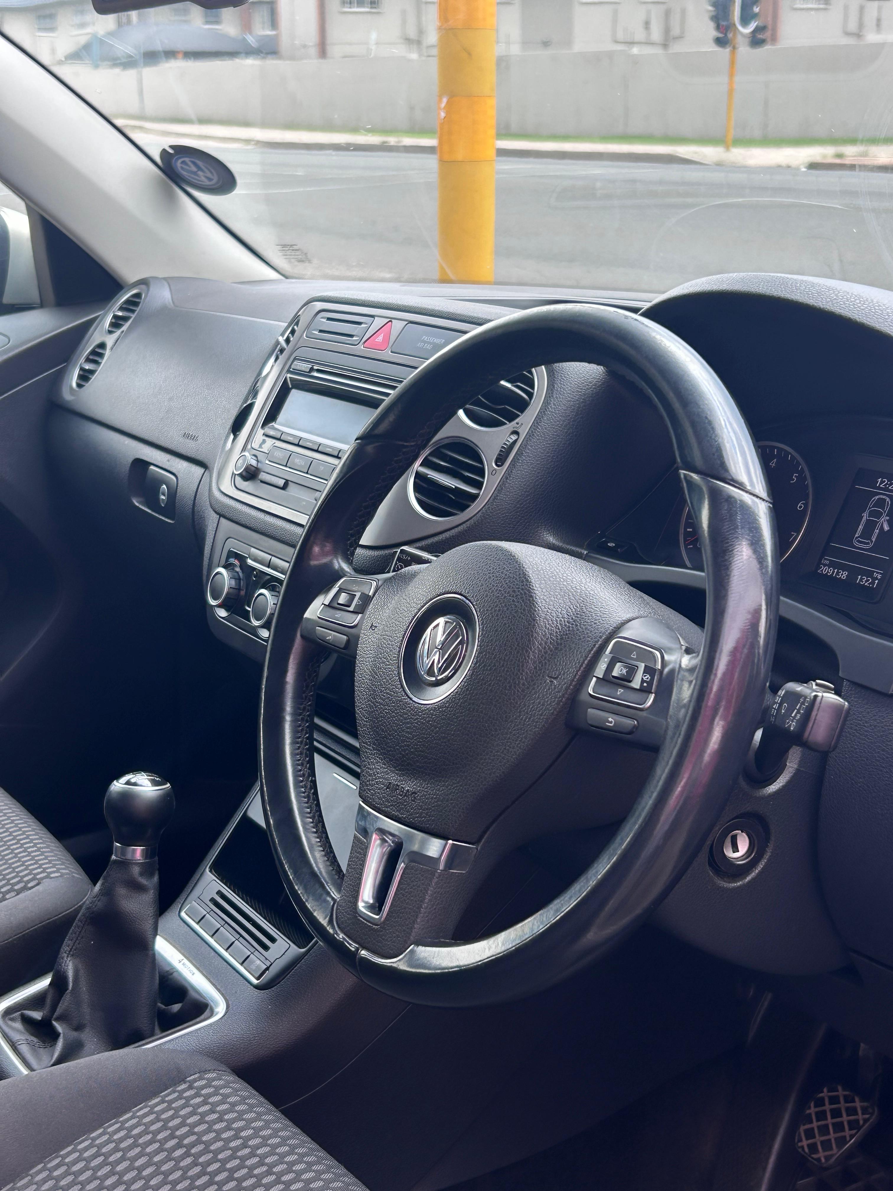 2011 Volkswagen Tiguan 1.4 TSI  thumbnail