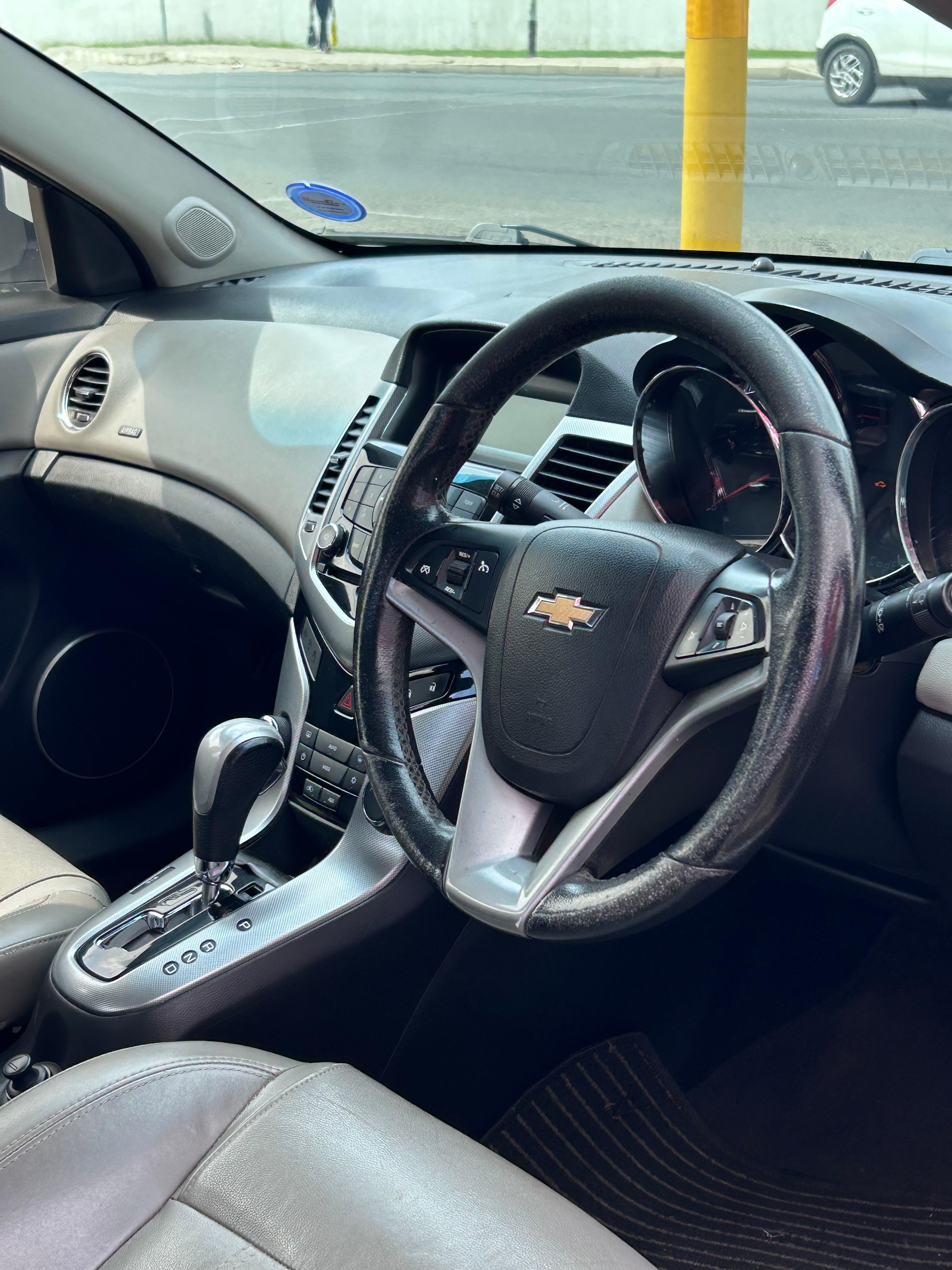 2012 Chevrolet Cruze 1.8 LT A/T thumbnail