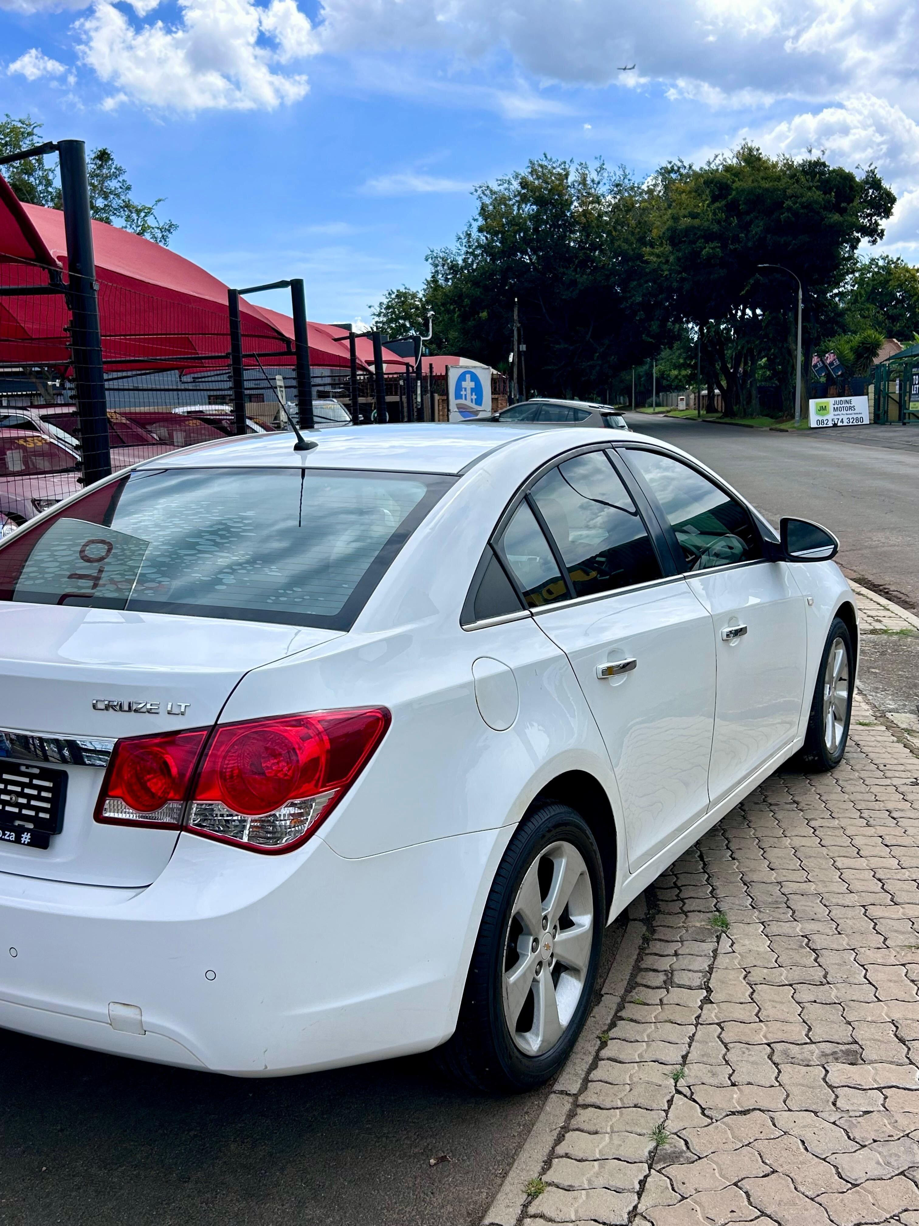 2012 Chevrolet Cruze 1.8 LT A/T thumbnail