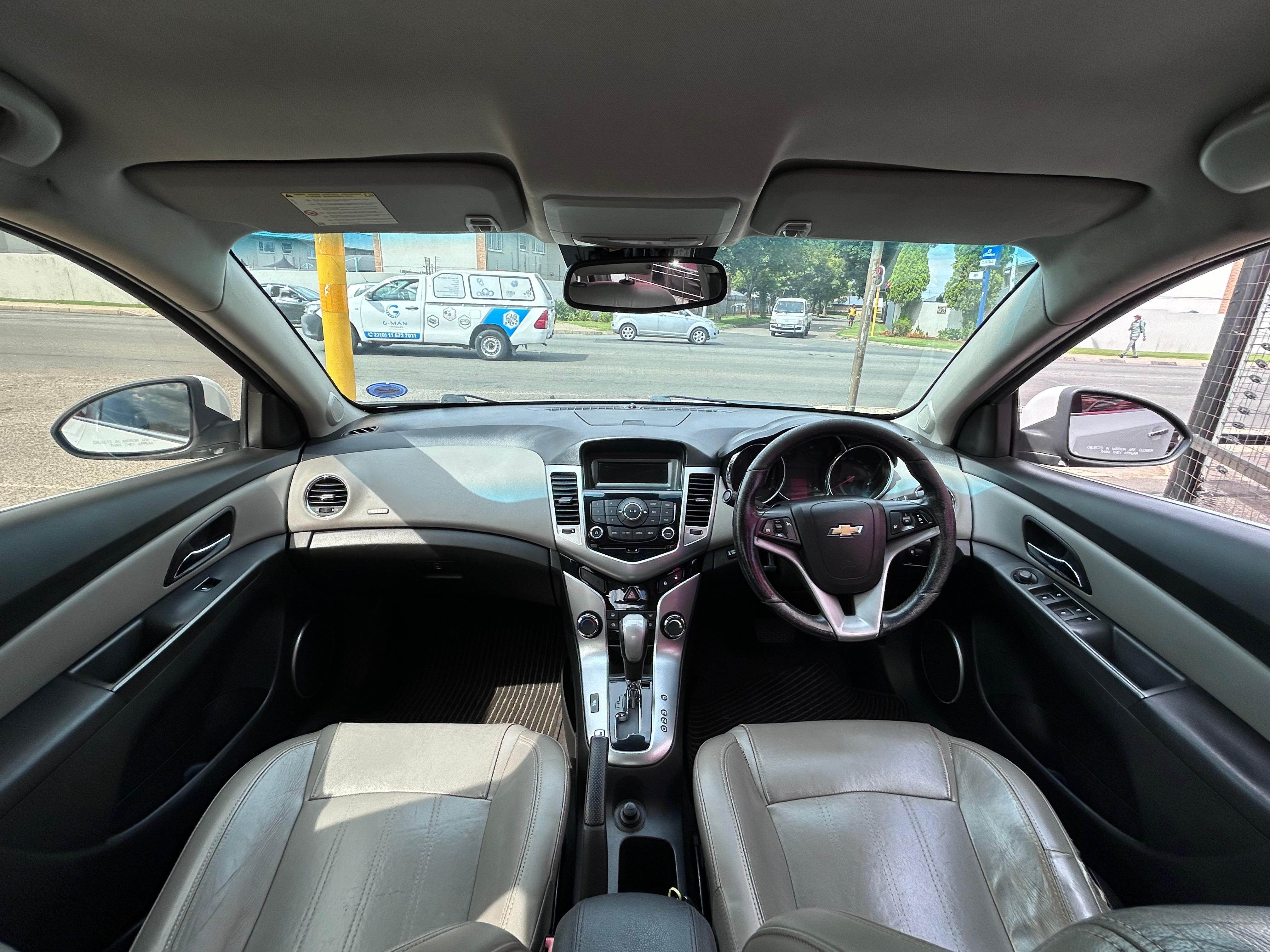 2012 Chevrolet Cruze 1.8 LT A/T thumbnail