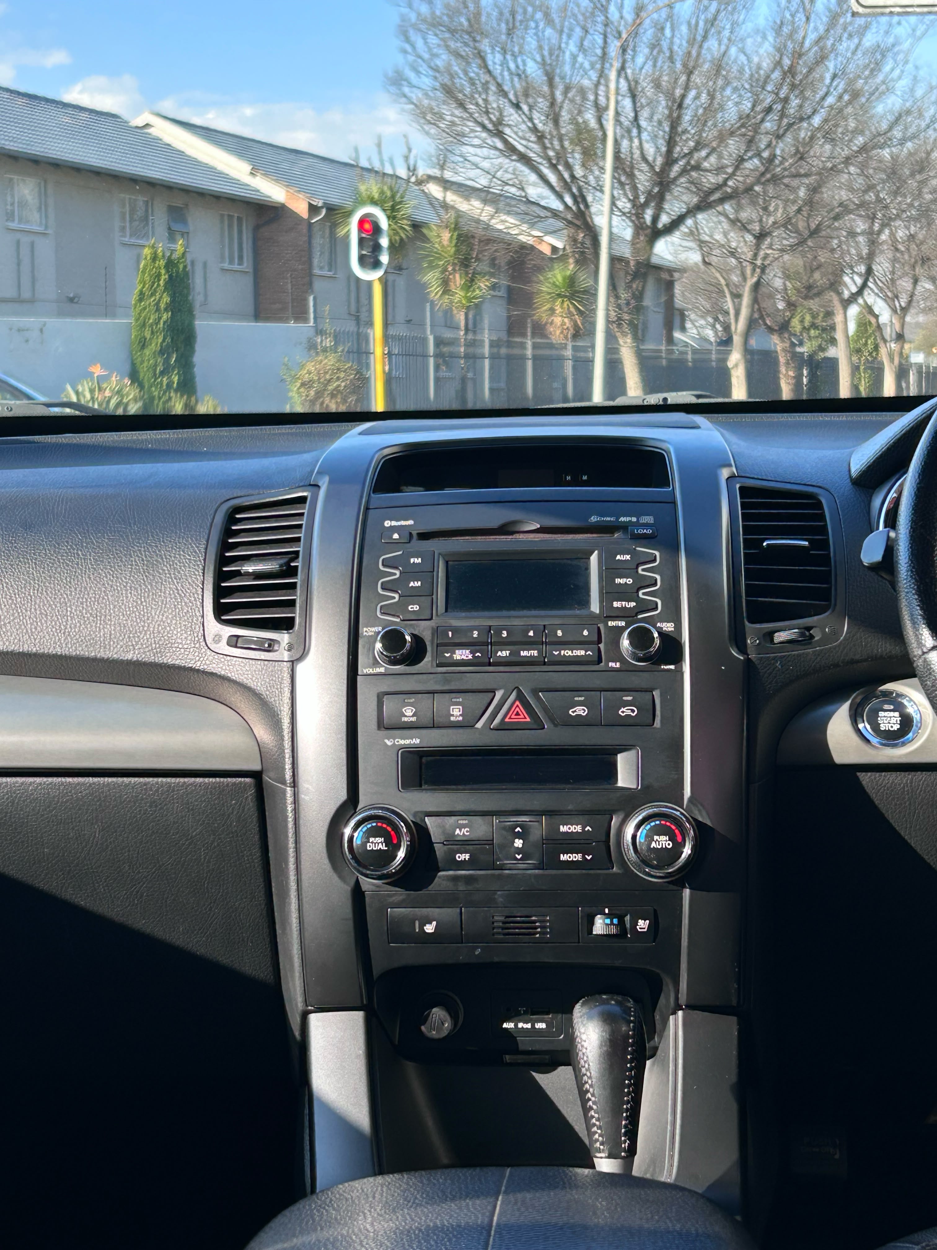 2012 Kia Sorento 2.2d 7 Seater A/T thumbnail