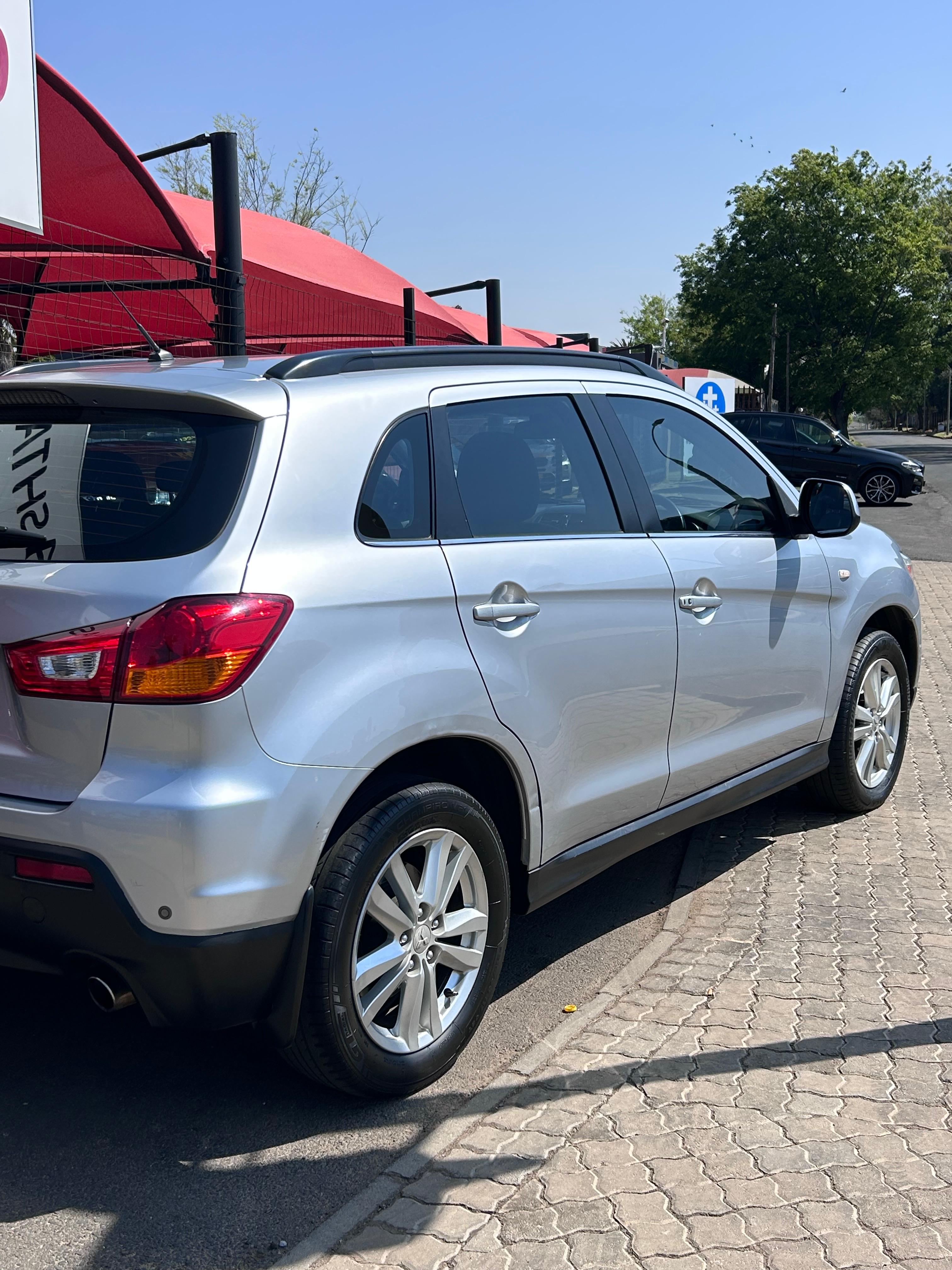 2012 Mitsubishi ASX 2.0 GLX Sport Edition  thumbnail