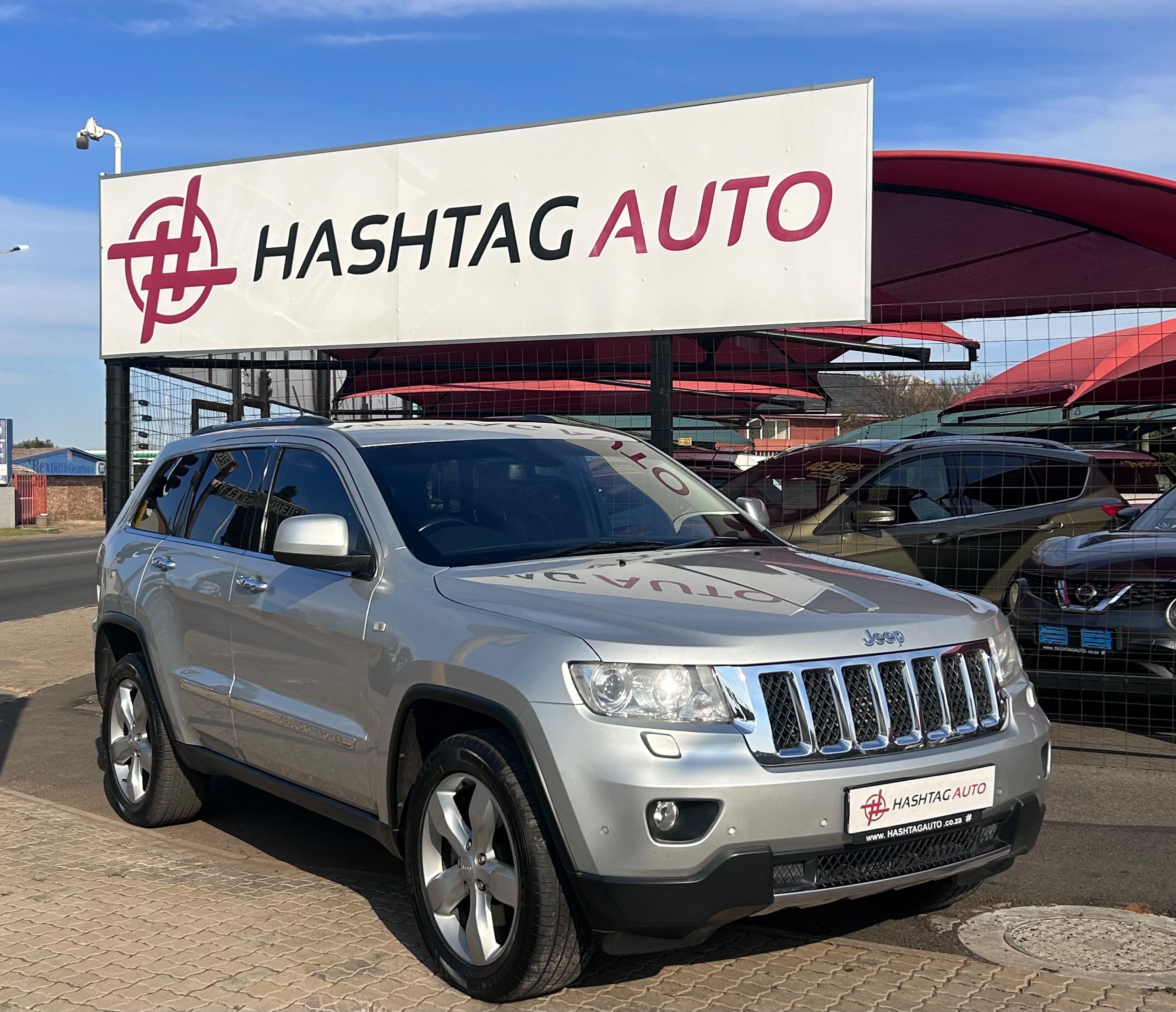 2013 Jeep Grand Cherokee 3.6 Overland A/T thumbnail
