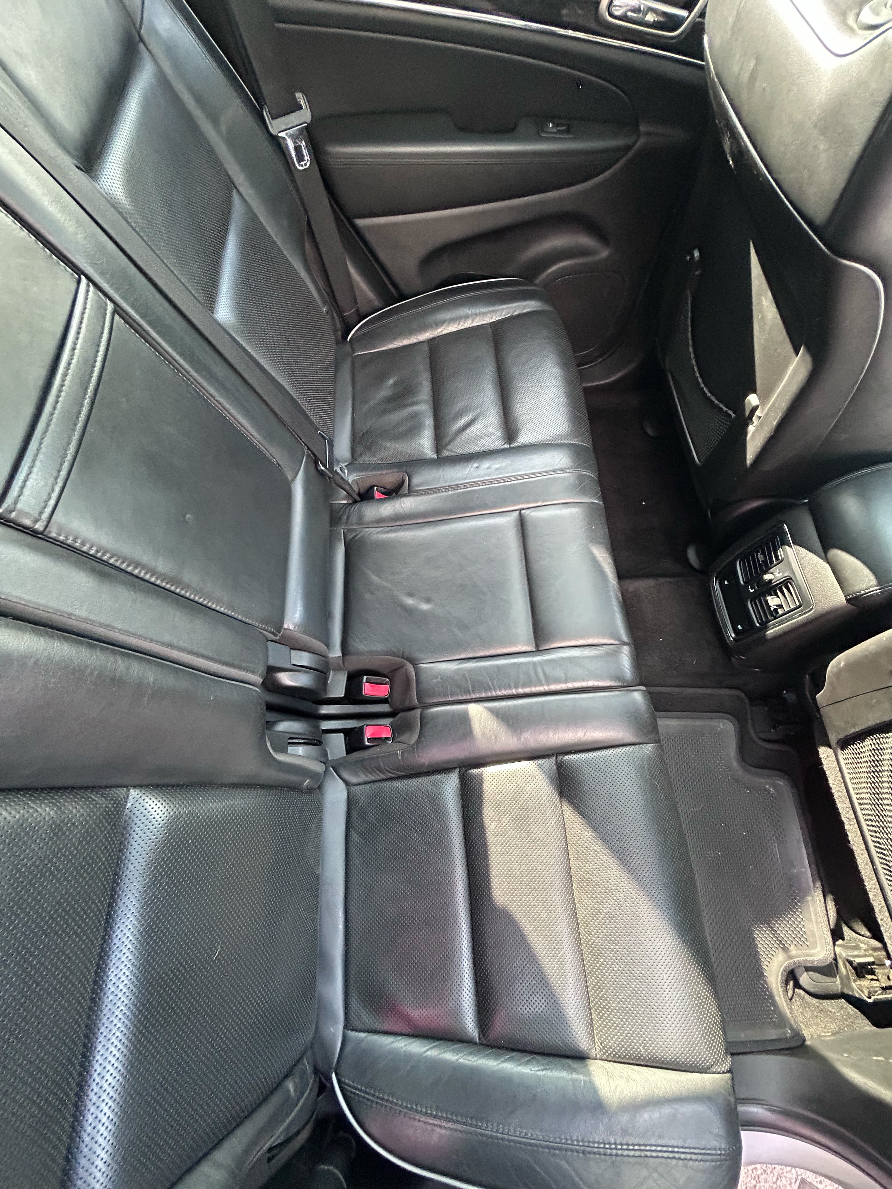 2013 Jeep Grand Cherokee 3.6 Overland A/T thumbnail