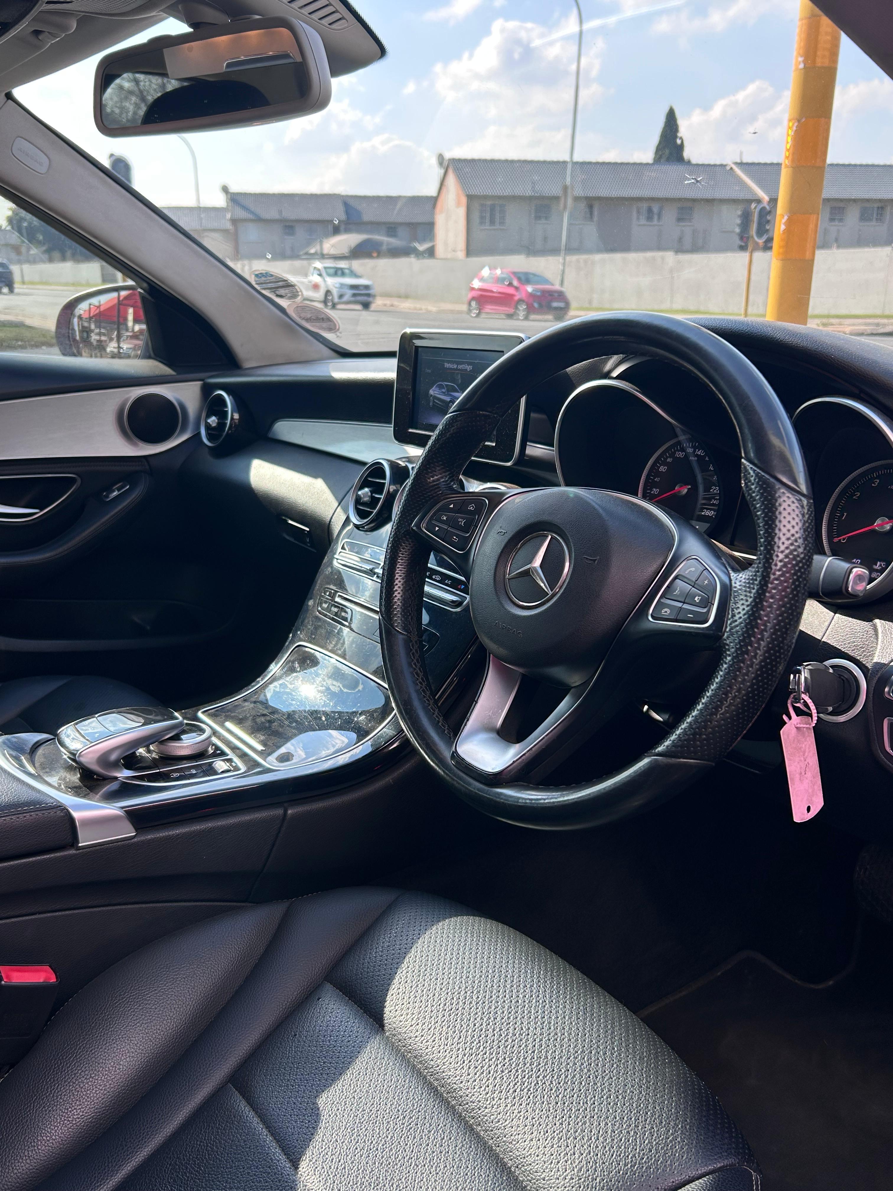 2014 Mercedes-benz C180 Classic  thumbnail