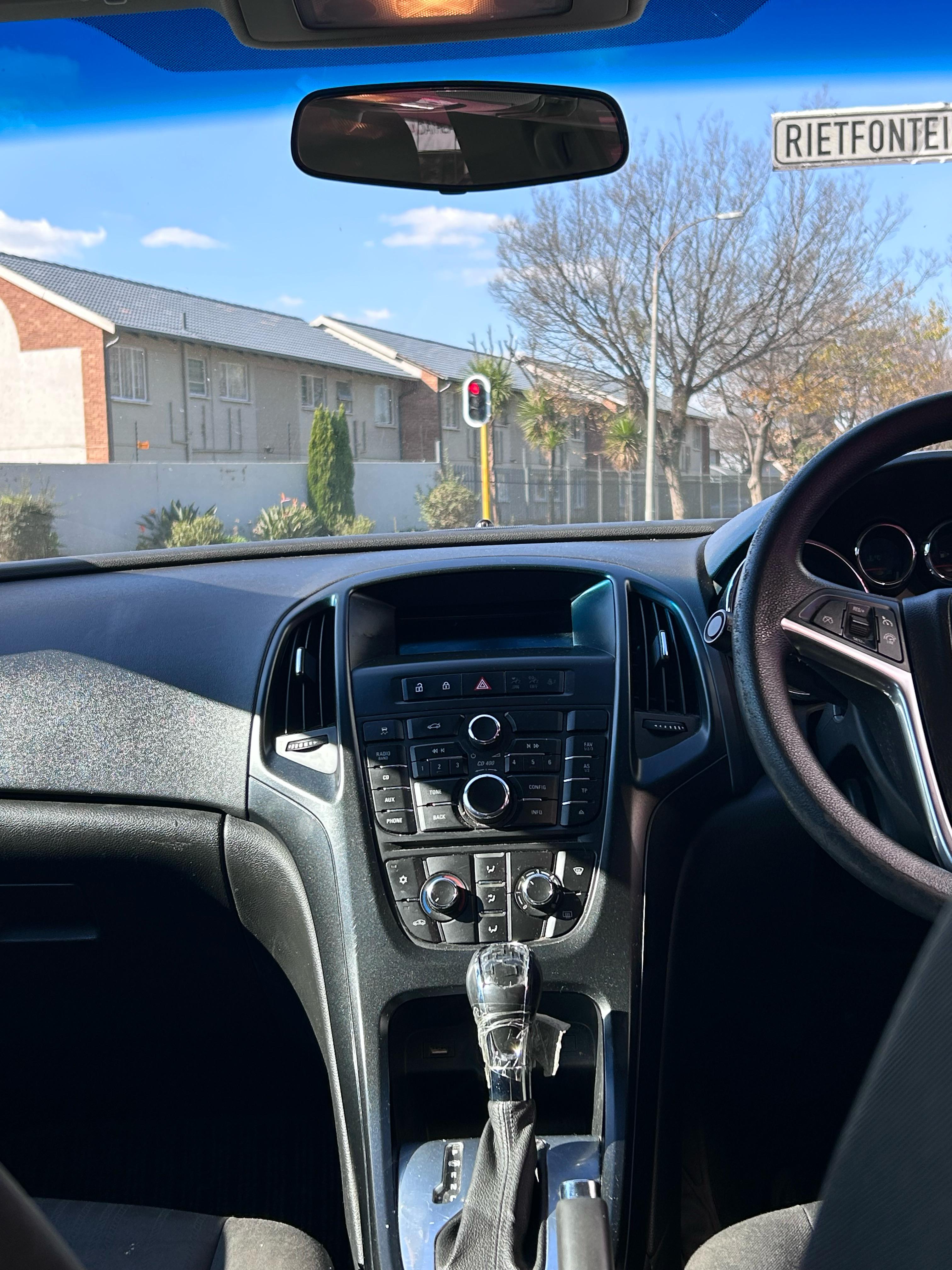 2014 Opel Opel Astra 1.4T A/T thumbnail