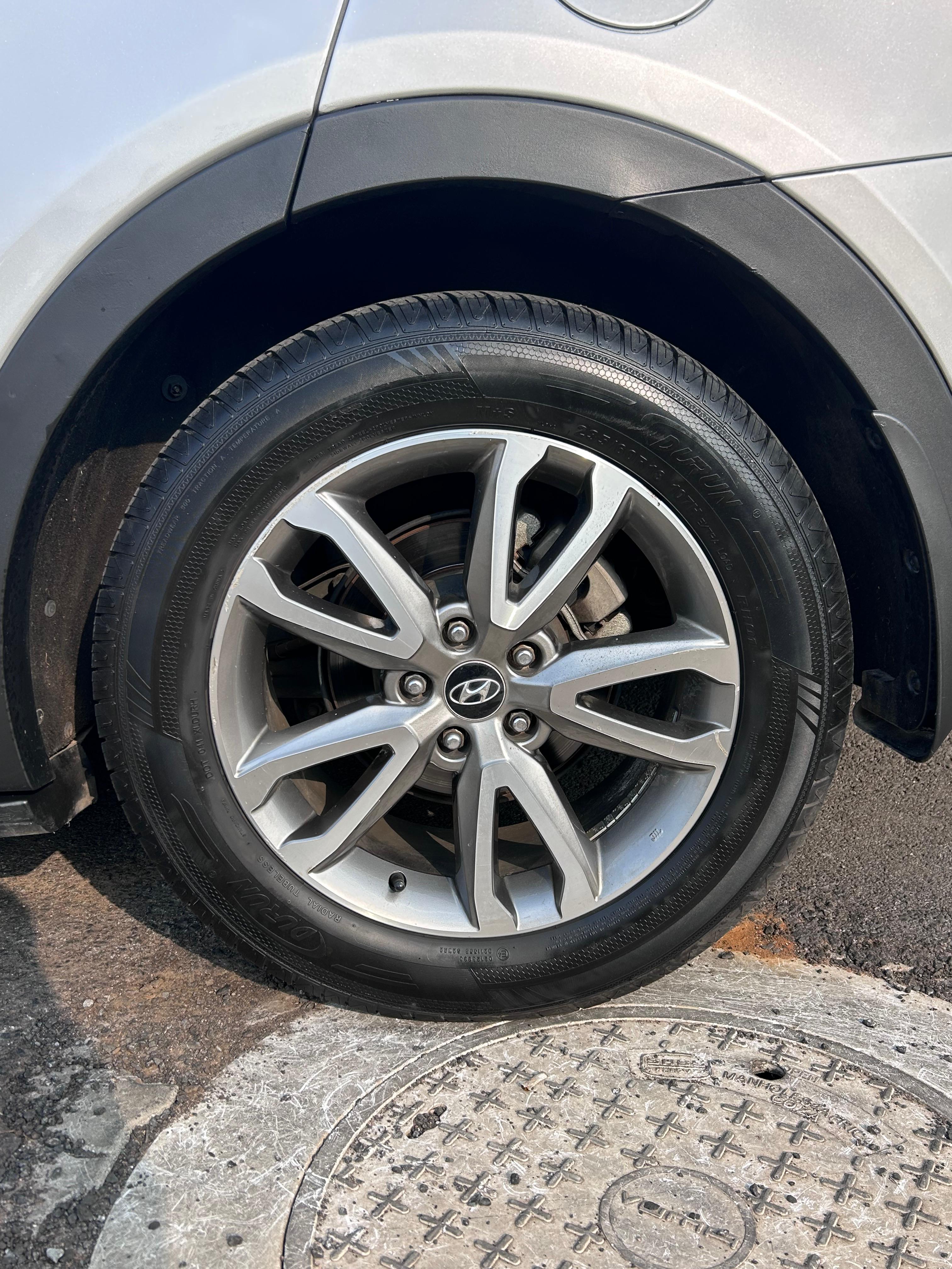 2015 Hyundai Santa-Fe R2.2 AWD Executive A/T 7 Seater  thumbnail