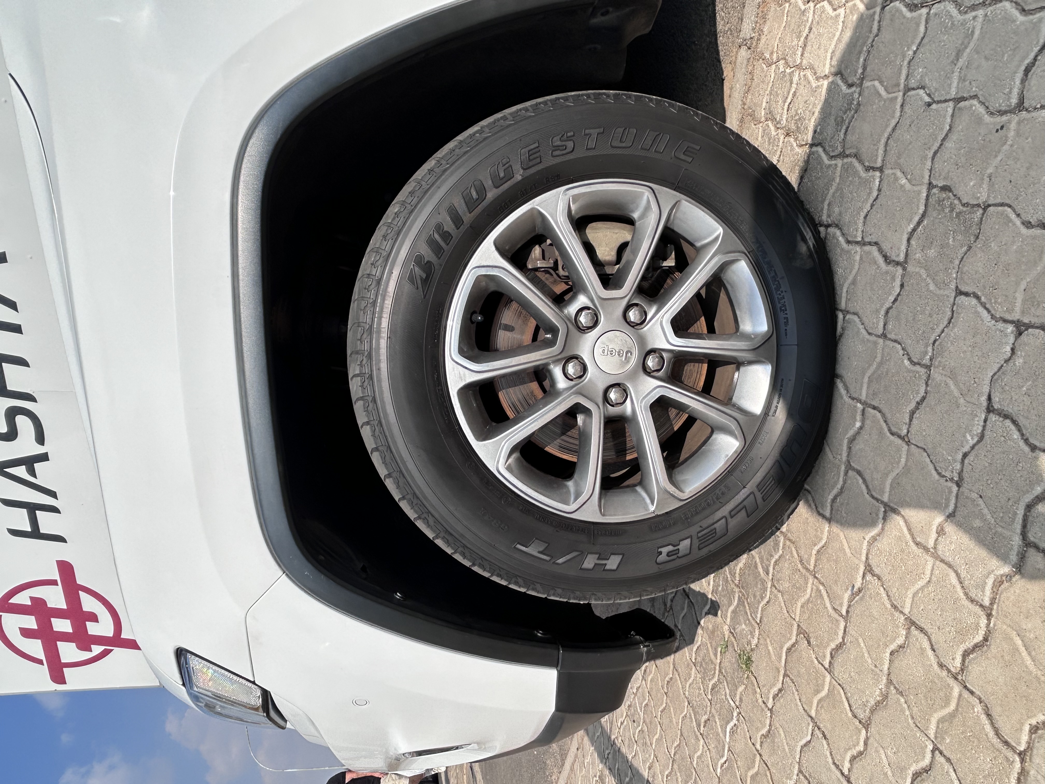 2015 Jeep Grand Cherokee 3.6 Limited A/T 4×4 thumbnail
