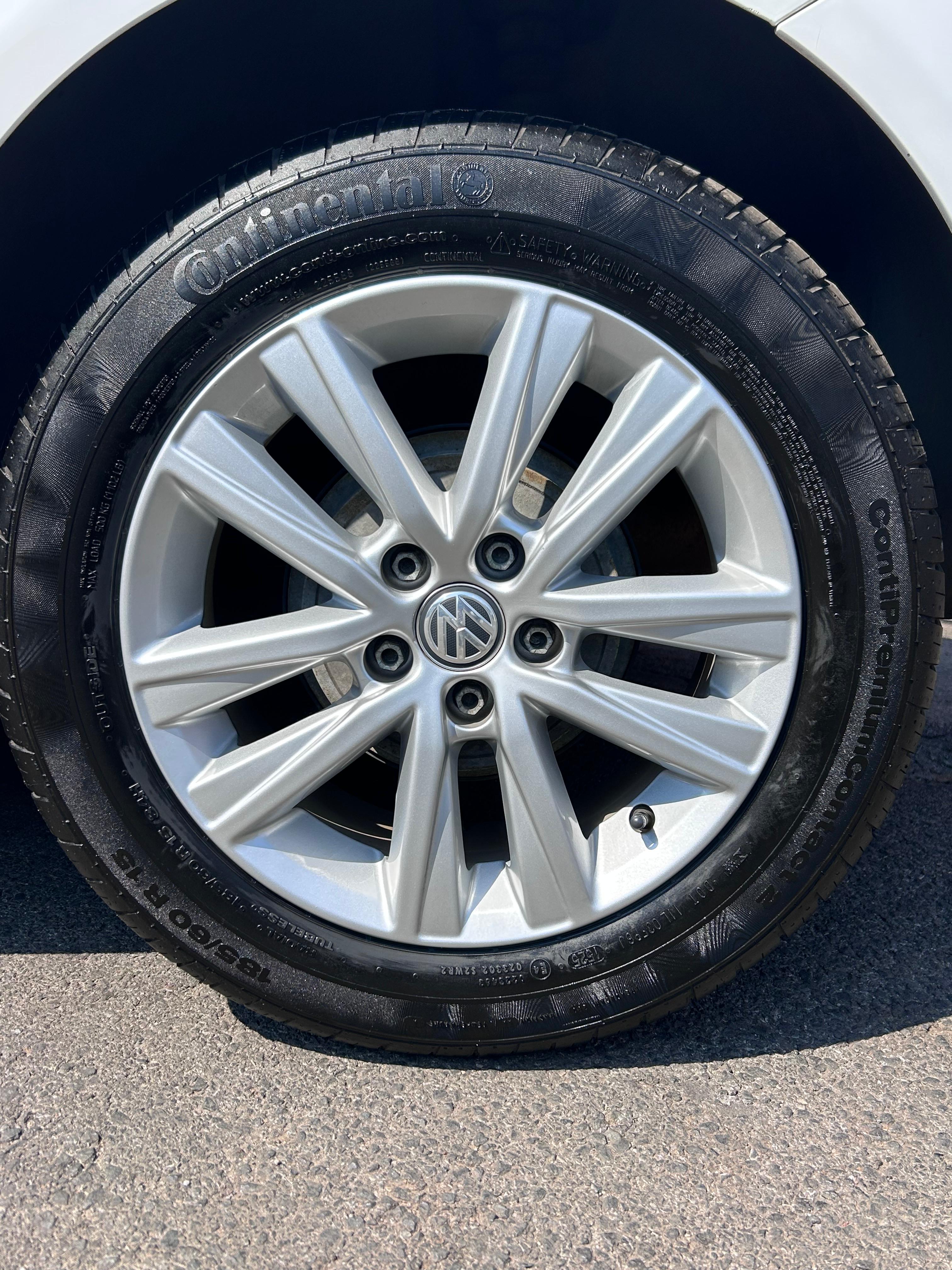 2015 Volkswagen Polo Vivo 1.4  thumbnail