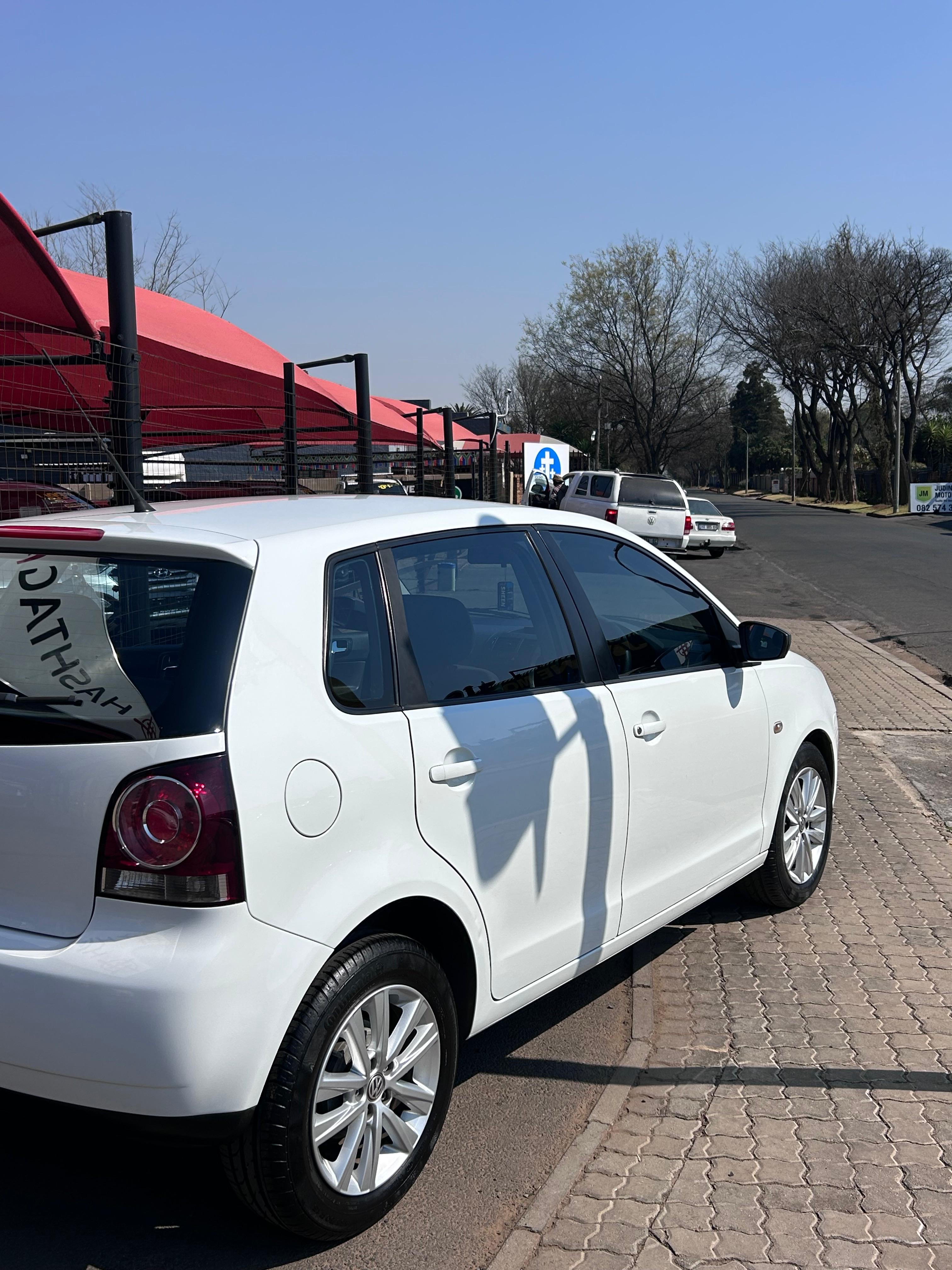 2015 Volkswagen Polo Vivo 1.4  thumbnail