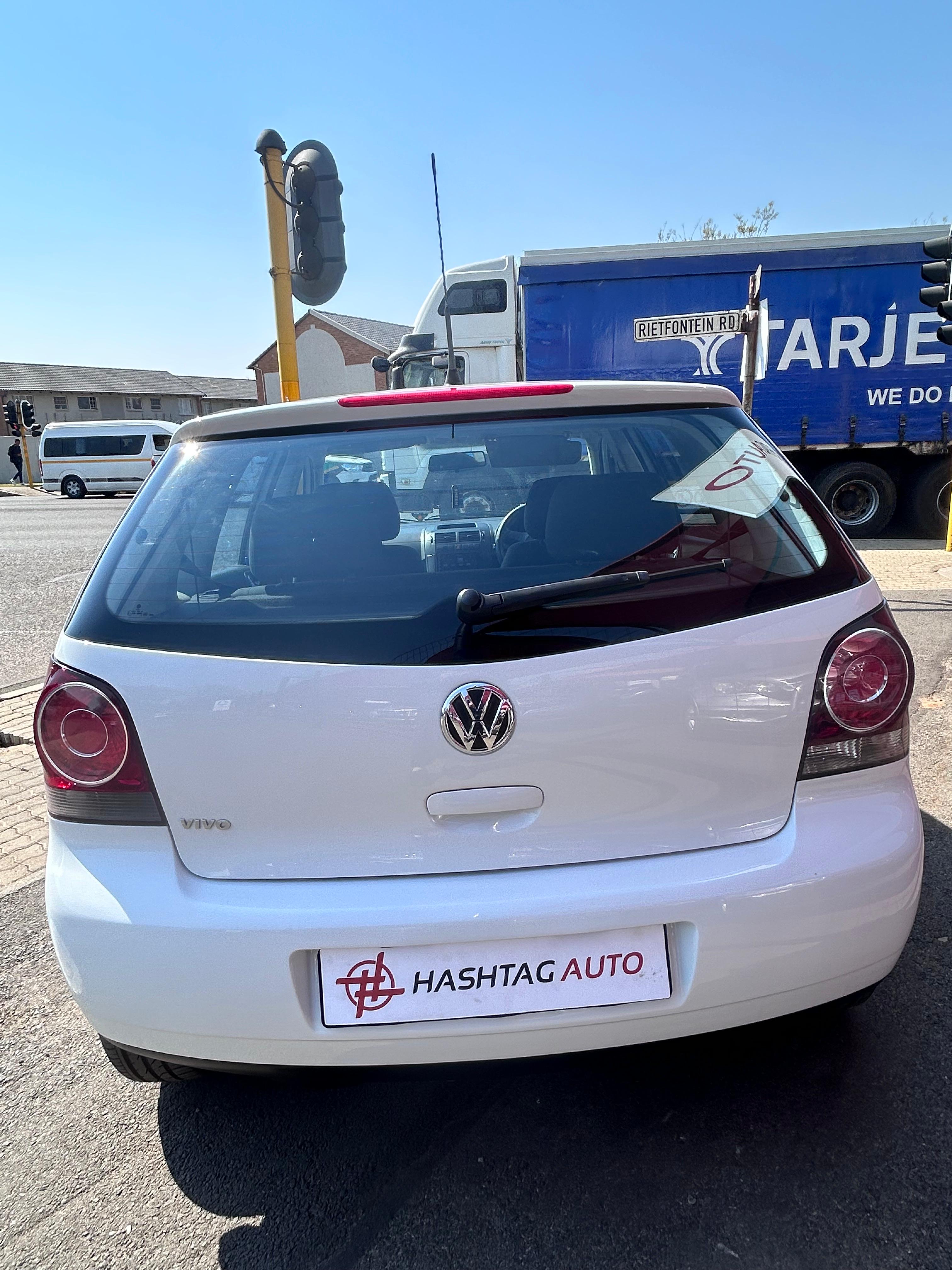 2015 Volkswagen Polo Vivo 1.4  thumbnail